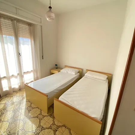 Fronte Mare Quadrilocale 6 Posti, Tv Lavatrice Posto Auto Int 5 Apartment