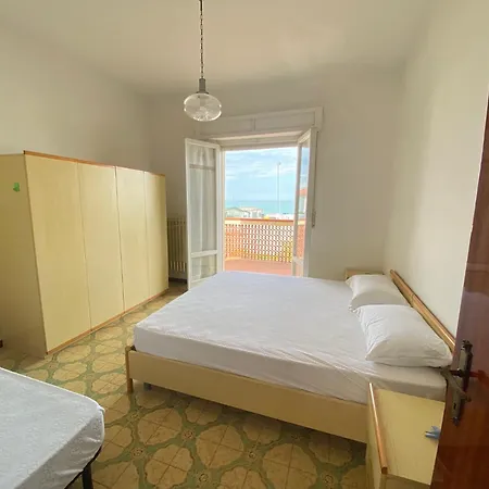 Fronte Mare Quadrilocale 6 Posti, Tv Lavatrice Posto Auto Int 5 Apartment Marcelli